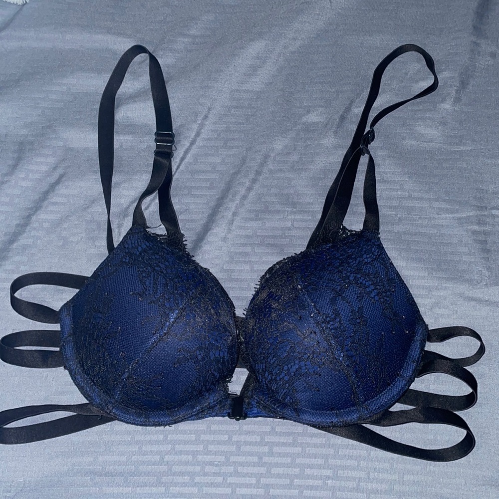 VS bombshell